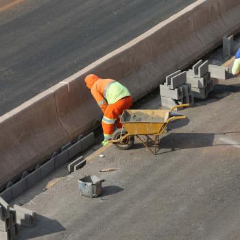 Obras na  PR-445  no trecho de 15,8 quilômetros entre Londrina e o distrito de Irerê tem previsão de entrega para dezembro