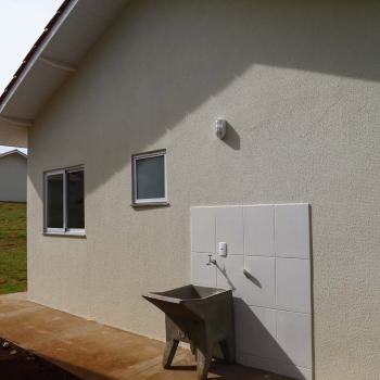 Casas vão atender famílias que vivem em área de risco em Foz do Iguaçu 