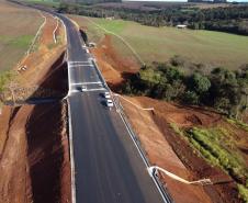 Obras do  Contorno Noroeste de Pato Branco com um viaduto erguido sobre a BR-158, uma ponte sobre o Rio Ligeiro e cinco quilômetros de rodovia até a PR-493 em Itapejara D Oeste. O objetivo é enviar todo o tráfego  de caminhões, para o contorno, aliviando o trânsito urbano. 