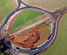 Obras do  Contorno Noroeste de Pato Branco com um viaduto erguido sobre a BR-158, uma ponte sobre o Rio Ligeiro e cinco quilômetros de rodovia até a PR-493 em Itapejara D Oeste. O objetivo é enviar todo o tráfego  de caminhões, para o contorno, aliviando o trânsito urbano. 