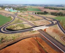 Obras do  Contorno Noroeste de Pato Branco com um viaduto erguido sobre a BR-158, uma ponte sobre o Rio Ligeiro e cinco quilômetros de rodovia até a PR-493 em Itapejara D Oeste. O objetivo é enviar todo o tráfego  de caminhões, para o contorno, aliviando o trânsito urbano. 