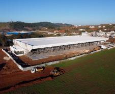 Obras da nova rodoviária de Francisco Beltrao com mais de 6.300 m²,  que contará 12 plataformas para ônibus, além de lojas, guichês, restaurantes, espaço para taxistas e mototaxistas, jardim no centro e salas de espera para os usuários. A construcao do Terminal Rodoviario faz parte do Plano de Apoio ao Desenvolvimento dos Municipios - PAM 