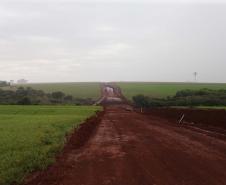 Obras do contorno viário de Palotina que terá extensão de cerca de 16 km e está sendo construído para desviar o trânsito de caminhões do centro da cidade.
