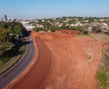 Pavimentacao e recape de vias urbarnas em Umuarama.  Av Portugal trecho entre a Rua Monteiro Lobato e o trevo da Estrada do Bonfiim (antiga PR 482 saida para Maria Helena).  -  05/08/2020 -  Foto: Geraldo Bubniak/AEN