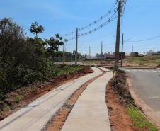 Pavimentacao e recape de vias urbarnas em Umuarama.  Av Portugal trecho entre a Rua Monteiro Lobato e o trevo da Estrada do Bonfiim (antiga PR 482 saida para Maria Helena).  -  05/08/2020 -  Foto: Geraldo Bubniak/AEN