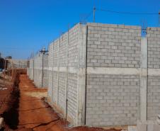Obras de Construçao da Cadeia Publica de Guaira no loteamento Jardim Floresta com investimento de 16 milhoes. Exemplo da nova realidade do sistema carcerário que está sendo construída no Paraná. Acabar com o problema da superlotação em carceragens de delegacias e realocar os detentos em um espaço estruturado é uma das principais metas do Governo do Estado.  