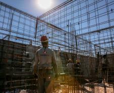 Obras de Construçao da Cadeia Publica de Guaira no loteamento Jardim Floresta com investimento de 16 milhoes. Exemplo da nova realidade do sistema carcerário que está sendo construída no Paraná. Acabar com o problema da superlotação em carceragens de delegacias e realocar os detentos em um espaço estruturado é uma das principais metas do Governo do Estado.  