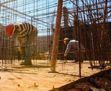 Obras de Construçao da Cadeia Publica de Guaira no loteamento Jardim Floresta com investimento de 16 milhoes. Exemplo da nova realidade do sistema carcerário que está sendo construída no Paraná. Acabar com o problema da superlotação em carceragens de delegacias e realocar os detentos em um espaço estruturado é uma das principais metas do Governo do Estado.  