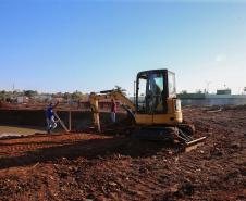 Obras para revitalizar o Parque Fundo de Vale em Guaira,  com instalação e adaptação de acessibilidade em todo o Parque, ampliação do lago, pista de caminhada, modernização paisagística, bancos e vegetação nova.   06/08/2020 - 