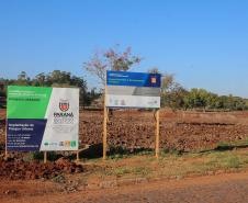 Obras para revitalizar o Parque Fundo de Vale em Guaira,  com instalação e adaptação de acessibilidade em todo o Parque, ampliação do lago, pista de caminhada, modernização paisagística, bancos e vegetação nova.   06/08/2020 - 
