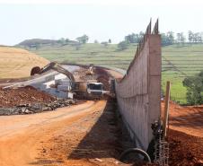Obras na  PR-445  no trecho de 15,8 quilômetros entre Londrina e o distrito de Irerê tem previsão de entrega para dezembro