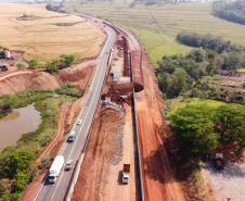Obras na  PR-445  no trecho de 15,8 quilômetros entre Londrina e o distrito de Irerê tem previsão de entrega para dezembro