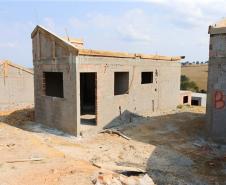 Construção das 157 casas na Vila Zezo em Imbituva,  o local passará por ação completa de regularização fundiária, com demarcação dos lotes individualizados e entrega de títulos de propriedade aos moradores. Também serão feitas obras de infraestrutura complementar para urbanização completa da região. 