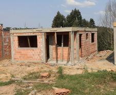 Construção das 157 casas na Vila Zezo em Imbituva,  o local passará por ação completa de regularização fundiária, com demarcação dos lotes individualizados e entrega de títulos de propriedade aos moradores. Também serão feitas obras de infraestrutura complementar para urbanização completa da região. 