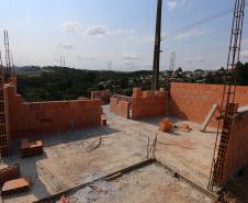 Construção das 157 casas na Vila Zezo em Imbituva,  o local passará por ação completa de regularização fundiária, com demarcação dos lotes individualizados e entrega de títulos de propriedade aos moradores. Também serão feitas obras de infraestrutura complementar para urbanização completa da região. 