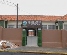 colegio estadual leonardo f. nogueira em Pinhalão.