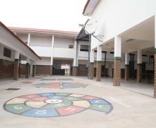 colegio estadual leonardo f. nogueira em Pinhalão.