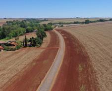 Pavimentacão em Pedra Poliédrica na KD-306  em Palotina 