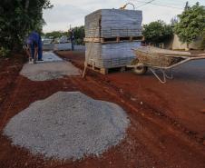  Obras de Pavimentação asfáltica e calçada na cidade de Braganey 