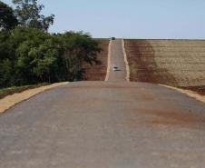 Pavimentacão em Pedra Poliédrica na KD-306  em Palotina 