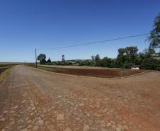 Pavimentacão em Pedra Poliédrica na KD-306  em Palotina 