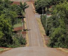 Pavimentacão em Pedra Poliédrica na KD-306  em Palotina 
