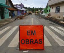 Investimentos garantem asfalto novo e teatro para Ipiranga