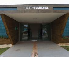 Investimentos garantem asfalto novo e teatro para Ipiranga