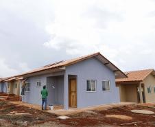 Conjunto habitacional em Santa Tereza do Oeste