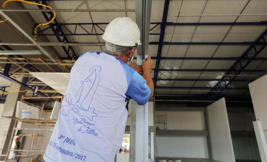 Obras da nova rodoviária de Francisco Beltrao com mais de 6.300 m²,  que contará 12 plataformas para ônibus, além de lojas, guichês, restaurantes, espaço para taxistas e mototaxistas, jardim no centro e salas de espera para os usuários. A construcao do Terminal Rodoviario faz parte do Plano de Apoio ao Desenvolvimento dos Municipios - PAM