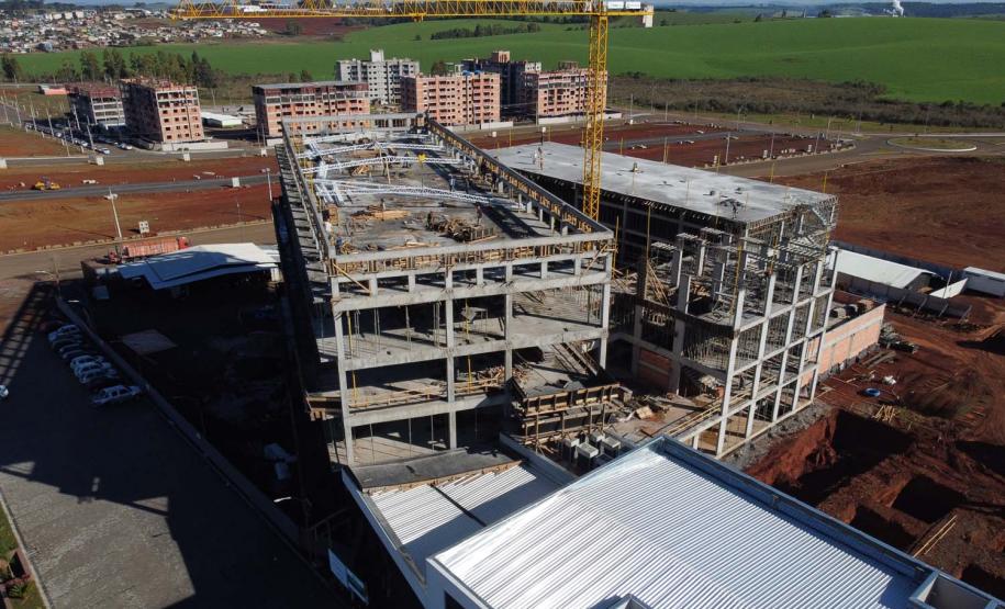 Instalacoes do Instituto de Pesquisa para o Câncer (IPEC) e obras do Setor de Radioterapia nas futuras instalações do Hospital do Câncer, Unidade II do Hospital São Vicente de Paulo, na Cidade dos Lagos, em Guarapuava.