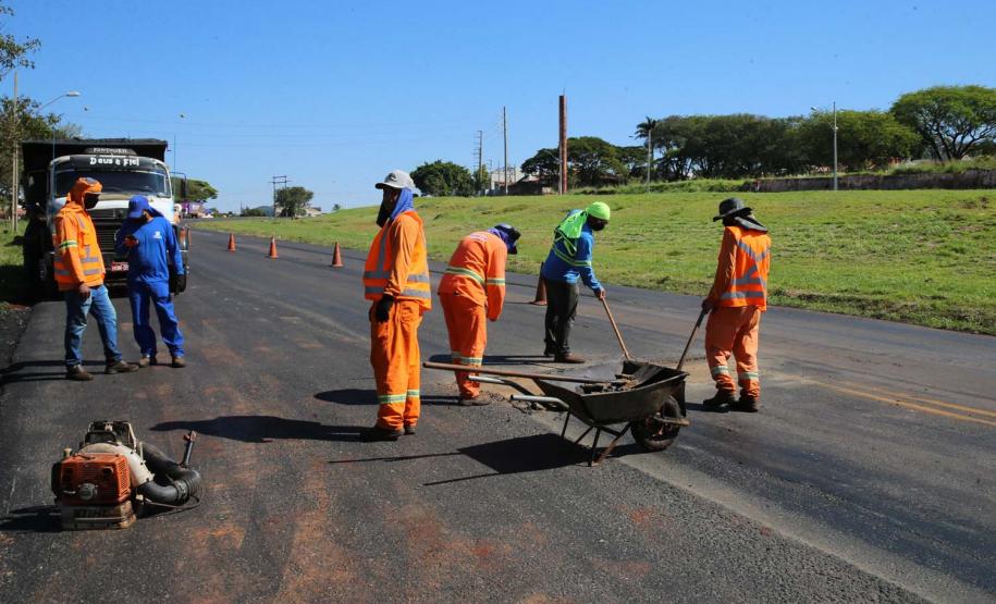 Obras do Contorno Sul de Maringa sao  11,8 km de extensão entre as PR-317 e a BR-376. Recuperacao emergencial do pavimento.  -  04/08/2020 -  Foto: Geraldo Bubniak/AEN