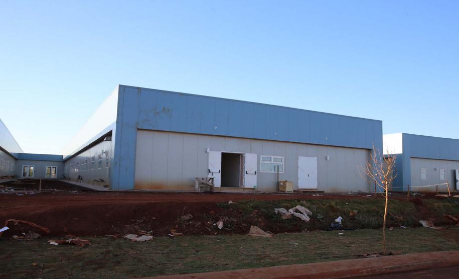 Obras do Hospital da Criança de Maringá,   serao 160 leitos, sendo 20 de UTI, a área construída é de aproximadamente 23 mil metros quadrados e está no espaço do antigo aeroporto da cidade, doado pela União ao município. O local tem cerca de 90 mil metros quadrados. -  04/08/2020 -  Foto: Geraldo Bubniak/AEN