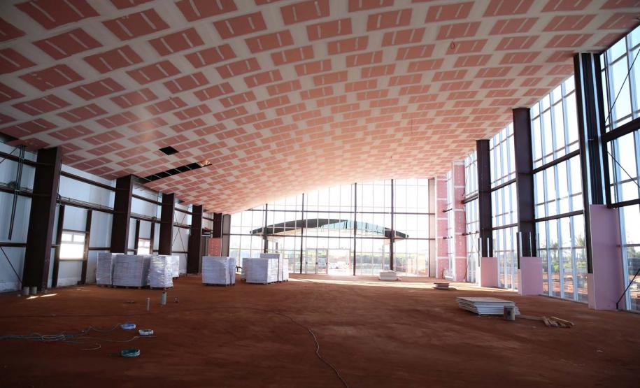 Obras do Hospital da Criança de Maringá,   serao 160 leitos, sendo 20 de UTI, a área construída é de aproximadamente 23 mil metros quadrados e está no espaço do antigo aeroporto da cidade, doado pela União ao município. O local tem cerca de 90 mil metros quadrados. -  04/08/2020 -  Foto: Geraldo Bubniak/AEN