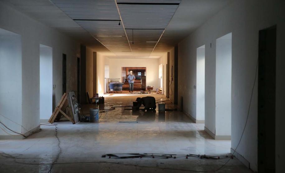 Obras do Hospital da Criança de Maringá,   serao 160 leitos, sendo 20 de UTI, a área construída é de aproximadamente 23 mil metros quadrados e está no espaço do antigo aeroporto da cidade, doado pela União ao município. O local tem cerca de 90 mil metros quadrados. -  04/08/2020 -  Foto: Geraldo Bubniak/AEN