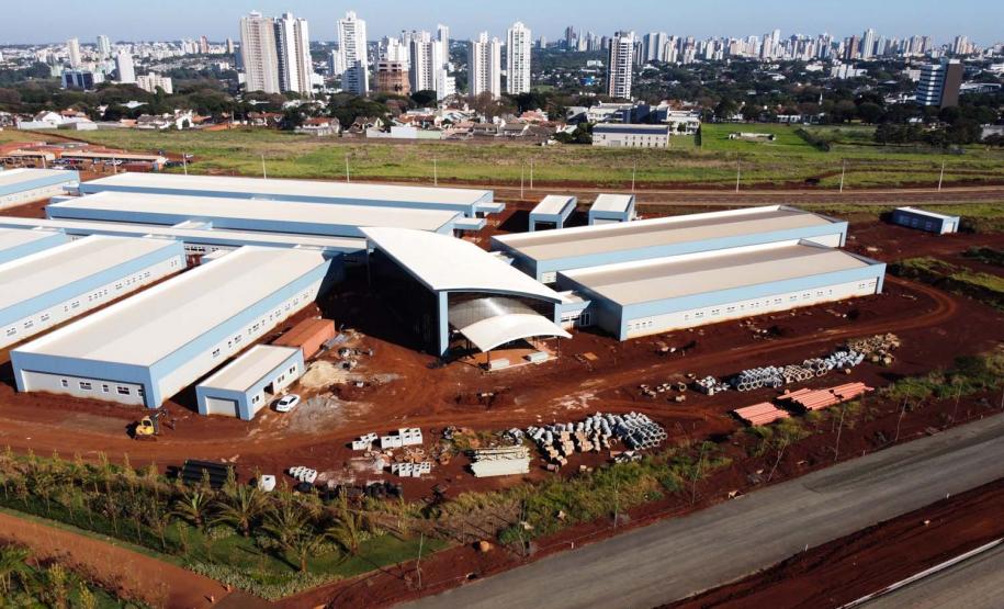 Obras do Hospital da Criança de Maringá,   serao 160 leitos, sendo 20 de UTI, a área construída é de aproximadamente 23 mil metros quadrados e está no espaço do antigo aeroporto da cidade, doado pela União ao município. O local tem cerca de 90 mil metros quadrados. -  04/08/2020 -  Foto: Geraldo Bubniak/AEN