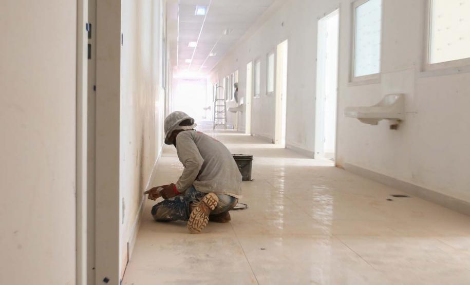 Obras do Hospital da Criança de Maringá,   serao 160 leitos, sendo 20 de UTI, a área construída é de aproximadamente 23 mil metros quadrados e está no espaço do antigo aeroporto da cidade, doado pela União ao município. O local tem cerca de 90 mil metros quadrados. -  04/08/2020 -  Foto: Geraldo Bubniak/AEN