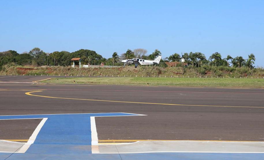 O projeto de estruturação do Aeroporto Orlando de Carvalho busca a Certificação Operacional do aeródromo junto à Agência Nacional de Aviação Civil (Anac) para receber voos regulares. As obras   incluem recapeamento e ampliação da pista,  ampliação do pátio de estacionamento de aeronaves; adequação e ampliação do terminal de embarque e desembarque de passageiros; ainda a construção de instalações para o Corpo de Bombeiros.