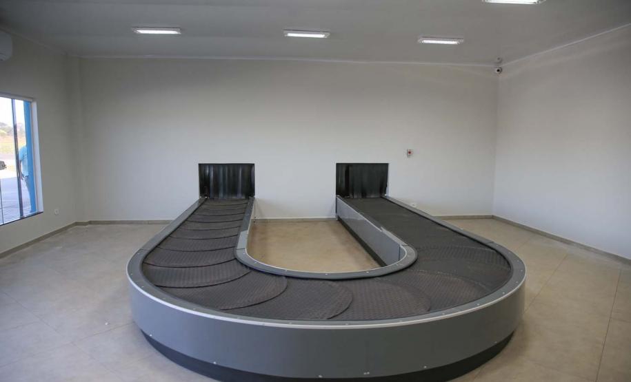 O projeto de estruturação do Aeroporto Orlando de Carvalho busca a Certificação Operacional do aeródromo junto à Agência Nacional de Aviação Civil (Anac) para receber voos regulares. As obras   incluem recapeamento e ampliação da pista,  ampliação do pátio de estacionamento de aeronaves; adequação e ampliação do terminal de embarque e desembarque de passageiros; ainda a construção de instalações para o Corpo de Bombeiros.