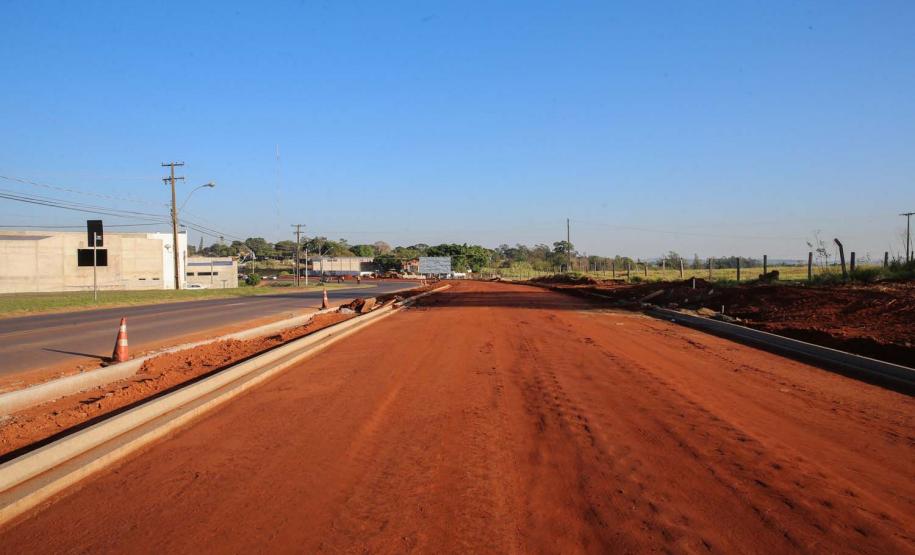 Pavimentacao e recape de vias urbarnas em Umuarama.  Av Portugal trecho entre a Rua Monteiro Lobato e o trevo da Estrada do Bonfiim (antiga PR 482 saida para Maria Helena).  -  05/08/2020 -  Foto: Geraldo Bubniak/AEN