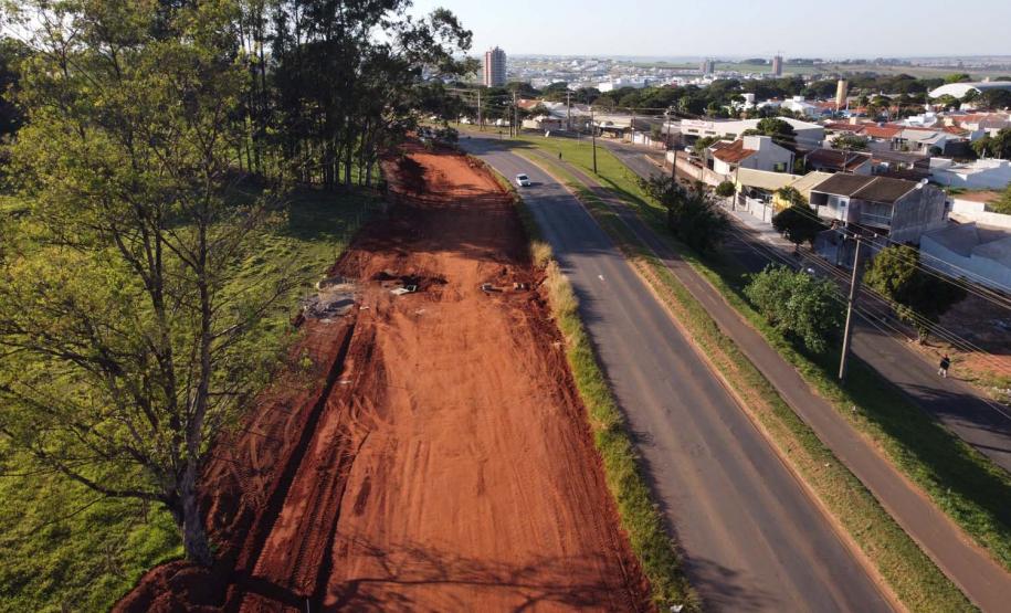 Pavimentacao e recape de vias urbarnas em Umuarama.  Av Portugal trecho entre a Rua Monteiro Lobato e o trevo da Estrada do Bonfiim (antiga PR 482 saida para Maria Helena).  -  05/08/2020 -  Foto: Geraldo Bubniak/AEN