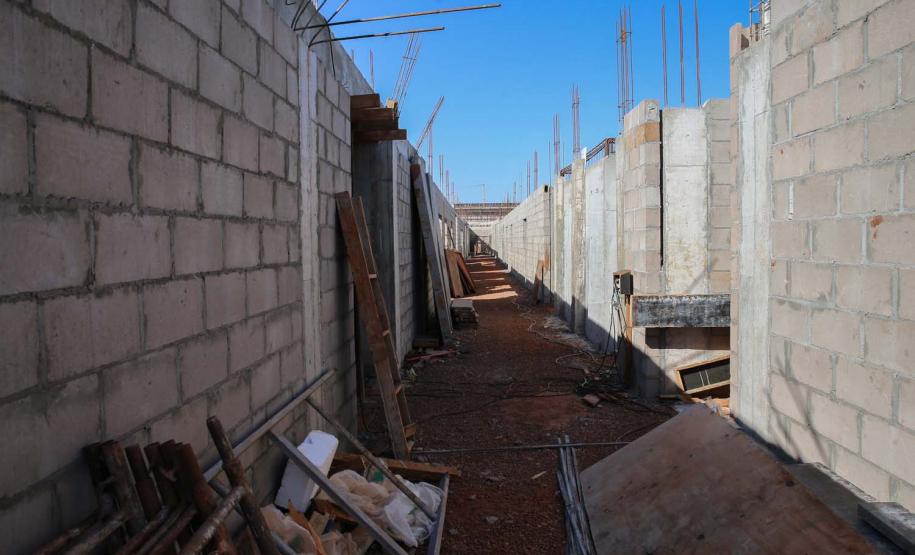 Obras de Construçao da Cadeia Publica de Guaira no loteamento Jardim Floresta com investimento de 16 milhoes. Exemplo da nova realidade do sistema carcerário que está sendo construída no Paraná. Acabar com o problema da superlotação em carceragens de delegacias e realocar os detentos em um espaço estruturado é uma das principais metas do Governo do Estado.