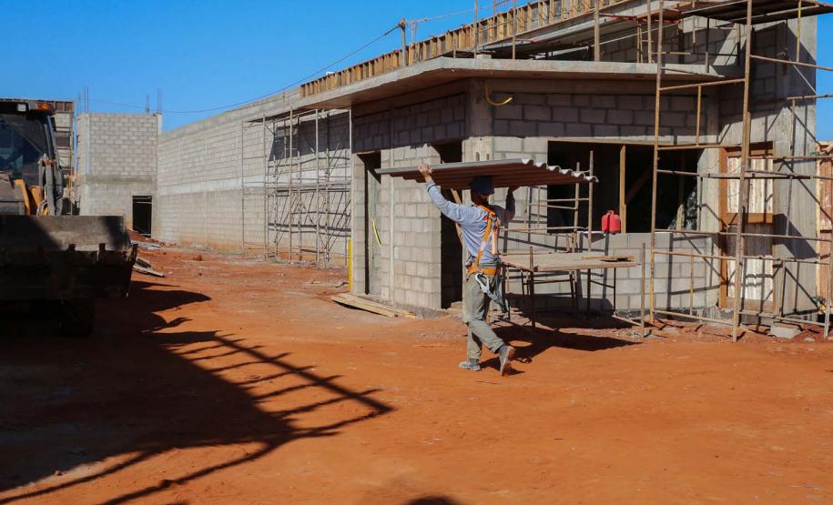 Obras de Construçao da Cadeia Publica de Guaira no loteamento Jardim Floresta com investimento de 16 milhoes. Exemplo da nova realidade do sistema carcerário que está sendo construída no Paraná. Acabar com o problema da superlotação em carceragens de delegacias e realocar os detentos em um espaço estruturado é uma das principais metas do Governo do Estado.