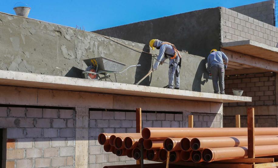 Obras de Construçao da Cadeia Publica de Guaira no loteamento Jardim Floresta com investimento de 16 milhoes. Exemplo da nova realidade do sistema carcerário que está sendo construída no Paraná. Acabar com o problema da superlotação em carceragens de delegacias e realocar os detentos em um espaço estruturado é uma das principais metas do Governo do Estado.