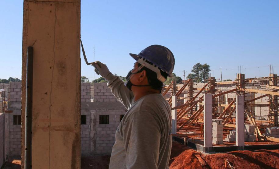 Obras de Construçao da Cadeia Publica de Guaira no loteamento Jardim Floresta com investimento de 16 milhoes. Exemplo da nova realidade do sistema carcerário que está sendo construída no Paraná. Acabar com o problema da superlotação em carceragens de delegacias e realocar os detentos em um espaço estruturado é uma das principais metas do Governo do Estado.
