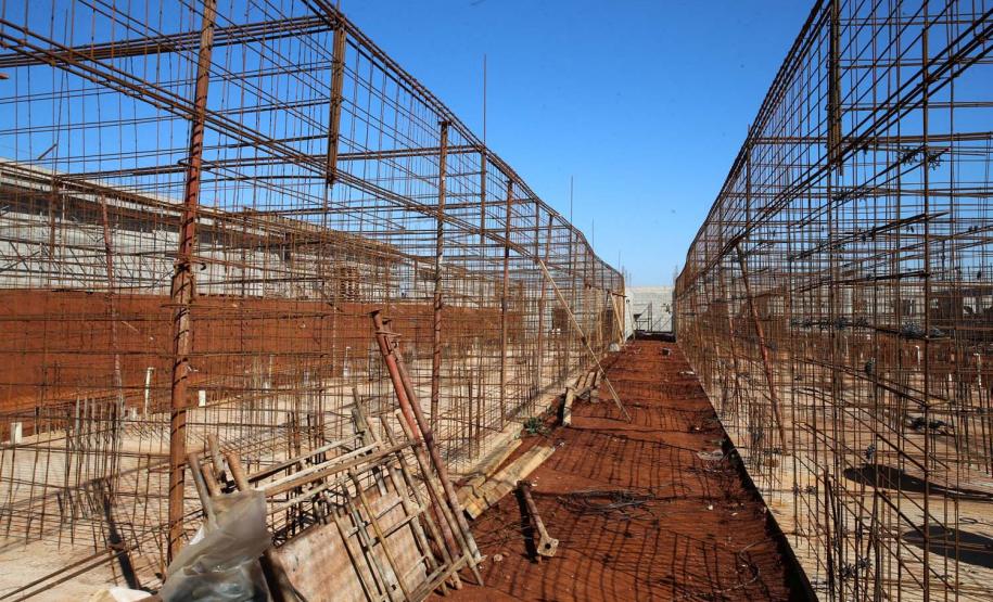 Obras de Construçao da Cadeia Publica de Guaira no loteamento Jardim Floresta com investimento de 16 milhoes. Exemplo da nova realidade do sistema carcerário que está sendo construída no Paraná. Acabar com o problema da superlotação em carceragens de delegacias e realocar os detentos em um espaço estruturado é uma das principais metas do Governo do Estado.