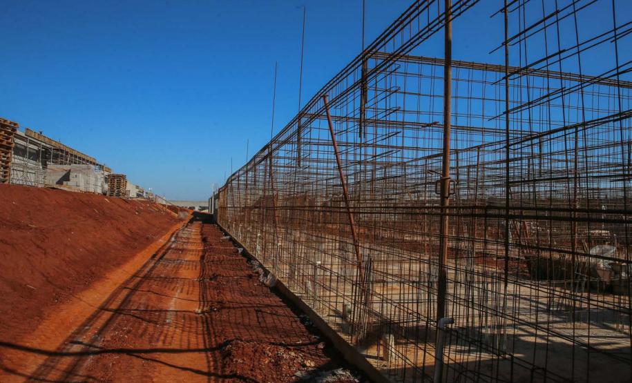 Obras de Construçao da Cadeia Publica de Guaira no loteamento Jardim Floresta com investimento de 16 milhoes. Exemplo da nova realidade do sistema carcerário que está sendo construída no Paraná. Acabar com o problema da superlotação em carceragens de delegacias e realocar os detentos em um espaço estruturado é uma das principais metas do Governo do Estado.