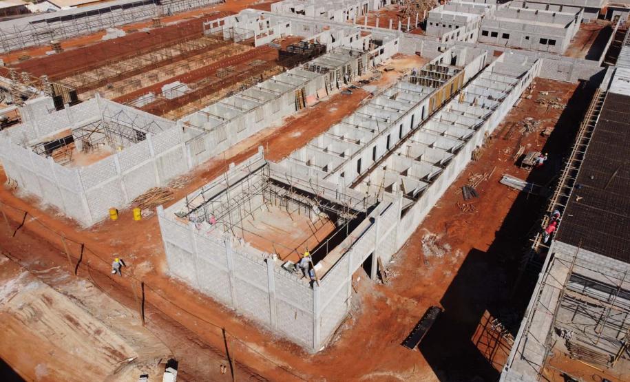 Obras de Construçao da Cadeia Publica de Guaira no loteamento Jardim Floresta com investimento de 16 milhoes. Exemplo da nova realidade do sistema carcerário que está sendo construída no Paraná. Acabar com o problema da superlotação em carceragens de delegacias e realocar os detentos em um espaço estruturado é uma das principais metas do Governo do Estado.
