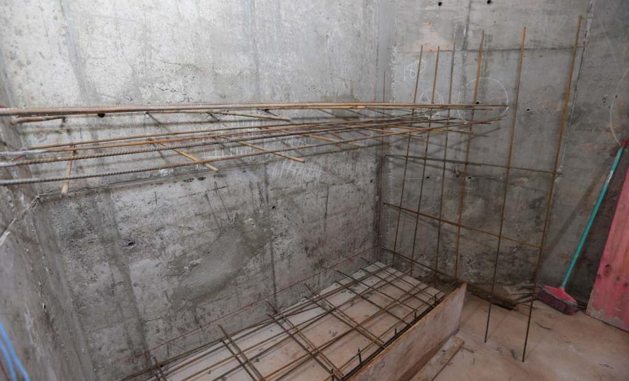 Construcao da Delegacia Cidada de Colombo. A delegacia cidadã é um novo modelo de atendimento em delegacias no Paraná, com espaços específicos e reservados para separar vítimas de agressores e possibilidade de auxílio de assistentes sociais e psicólogos, quando necessário. Colombo