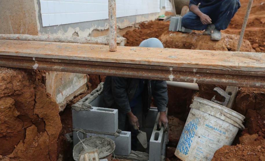 Construcao da Delegacia Cidada de Almirante Tamandare. A delegacia cidadã é um novo modelo de atendimento em delegacias no Paraná, com espaços específicos e reservados para separar vítimas de agressores e possibilidade de auxílio de assistentes sociais e psicólogos, quando necessário. Almirante Tamandare